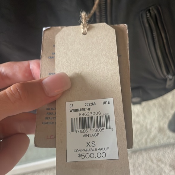 Leather Jacket - Picture 3 of 4